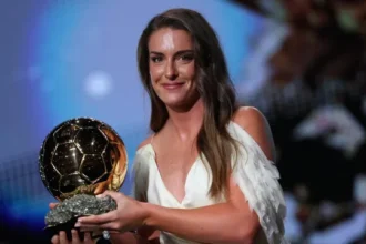 putellas-destrona-bonmati-e-vence-a-bola-de-ouro-pela-terceira-vez