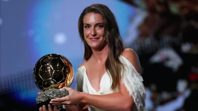 putellas-destrona-bonmati-e-vence-a-bola-de-ouro-pela-terceira-vez