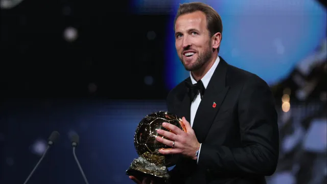 ingles-harry-kane-conquista-a-bola-de-ouro-pela-primeira-vez