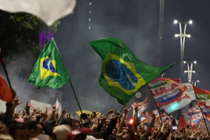 vitoria-de-lula-ensina-europa-a-conter-“onda-fascista”