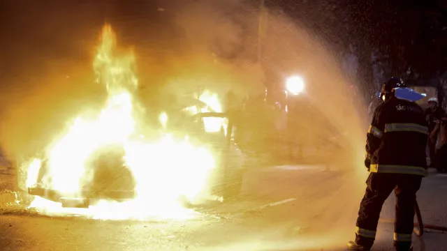 acidente-entre-carretas-provoca-incendio-e-interdita-rodoanel-em-sp