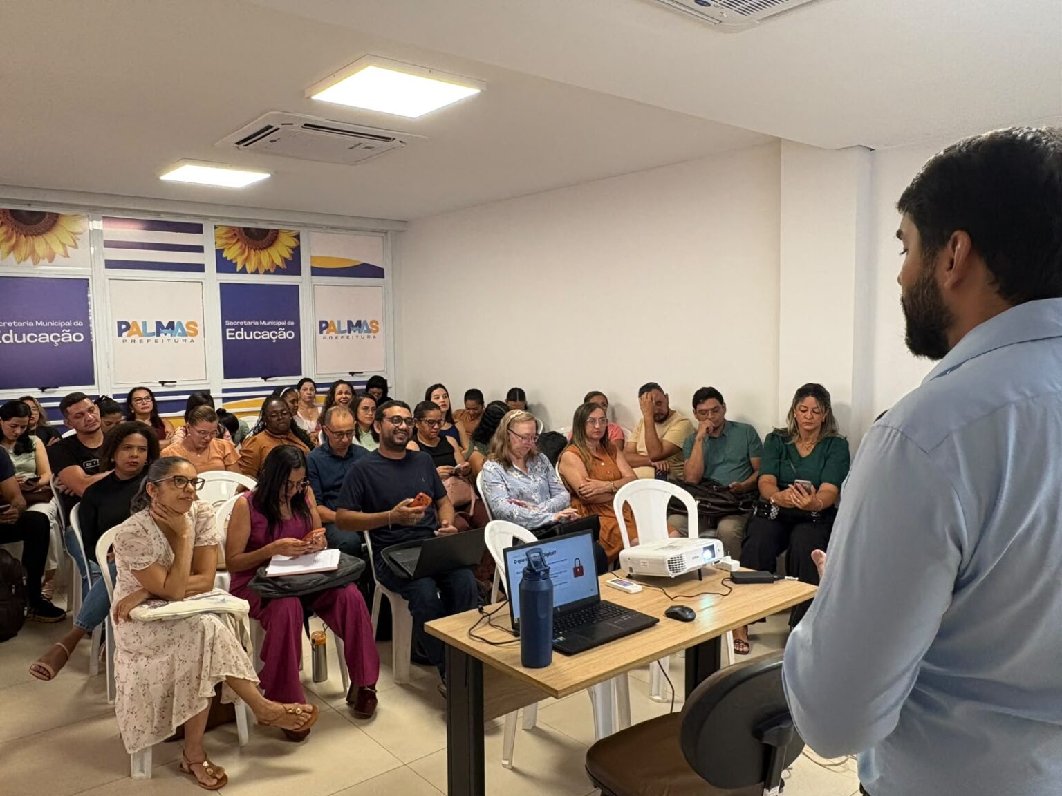 educacao-capacita-professores-para-uso-da-inteligencia-artificial-no-planejamento-pedagogico