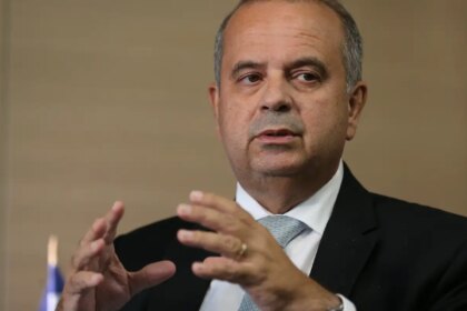 coordenador-de-campanha-se-diz-surpreso-com-fuga-de-flavio