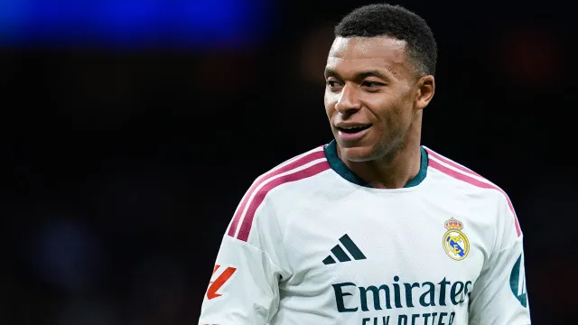 “milhoes-na-china-odeiam-mbappe.-ele-e-um-saco-de-pancada”,-diz-dugarry
