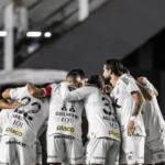 santos-faz-15o-classico-sem-neymar-contra-palmeiras-que-desafia-calendario-por-triplice-coroa