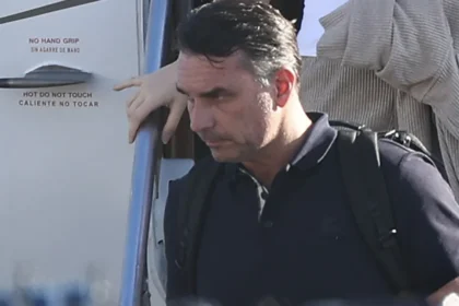 operacao-secreta:-veja-fotos-da-chegada-de-flavio-bolsonaro-nos-eua