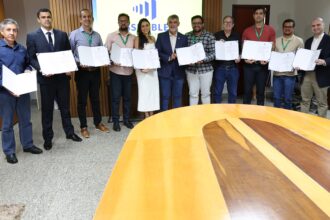 aleto-empossa-10-novos-servidores-aprovados-no-concurso-publico
