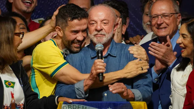live-da-vitoria-de-lula-e-janones:-que-horas-comeca-e-onde-assistir?