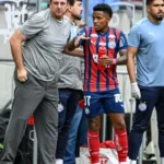 bahia-de-ceni-frustra-gol-de-lucas,-vence-sao-paulo-e-segue-na-caca-ao-g5