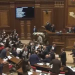 deputados-da-armenia-trocam-socos-em-pleno-parlamento