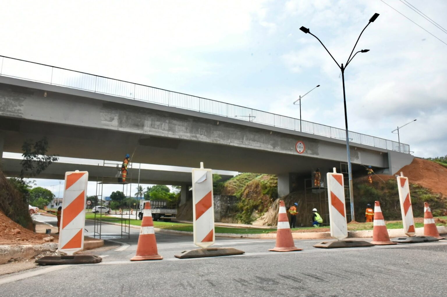 prefeitura-de-gurupi-e-ecovias-realizam-obras-no-viaduto-central;-trecho-tera-interdicoes-ate-domingo-e-novamente-na-proxima-semana
