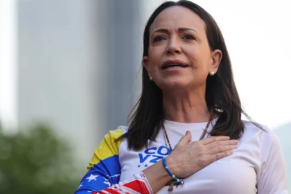 maria-corina-agradece-a-trump-apos-voltar-a-venezuela-e-diz-que-nao-conseguiu-dialogo-com-lula