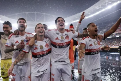 flamengo-goleia-vasco-e-abre-vantagem-sobre-palmeiras-no-brasileirao