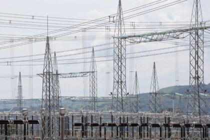 aneel-preve-tres-leiloes-de-transmissao-de-energia-em-2027
