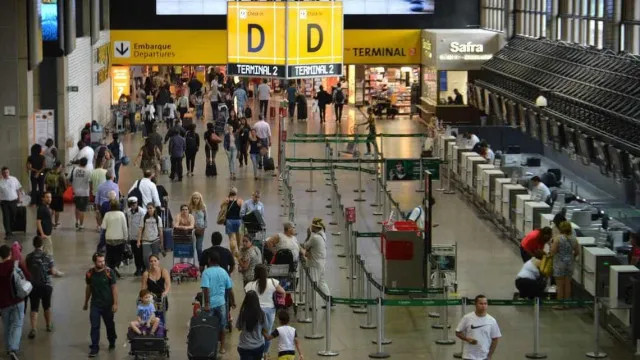 finados:-2-milhoes-de-passageiros-devem-passar-por-aeroportos-do-pais