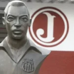 juventus-remove-busto-de-pele-de-estadio-da-rua-javari