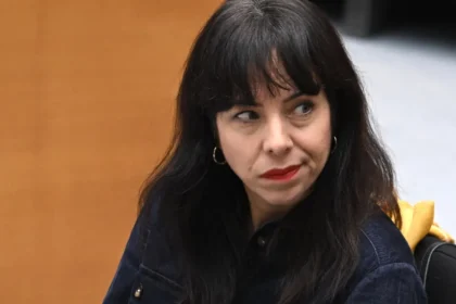 vazamento-em-entrevista-constrange-favorita-a-prefeitura-de-berlim