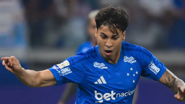 kaio-jorge-decide,-e-cruzeiro-vence-galo-em-jogo-com-susto-de-zagueiro