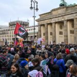 protestos-da-geracao-z-chegam-a-alemanha;-milhares-se-manifestam
